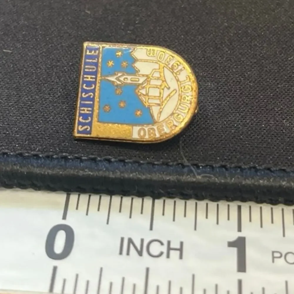 Vintage Schischule Obergurgl Ski School Hat Pin 1930m Austria Enamel Badge